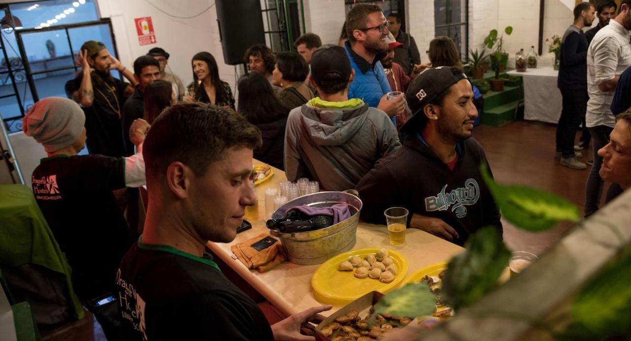 Dragonfly Hostels Barranco Lima Extérieur photo